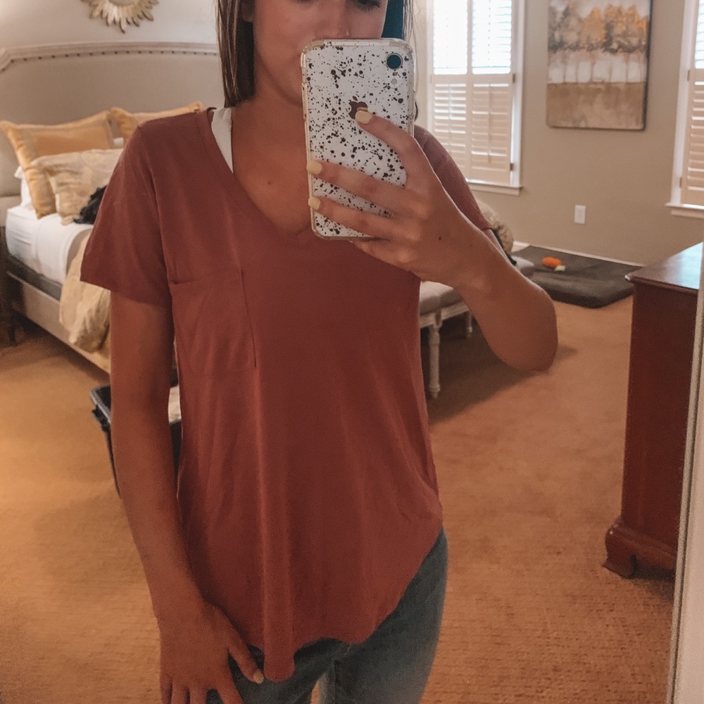 basic pink tee